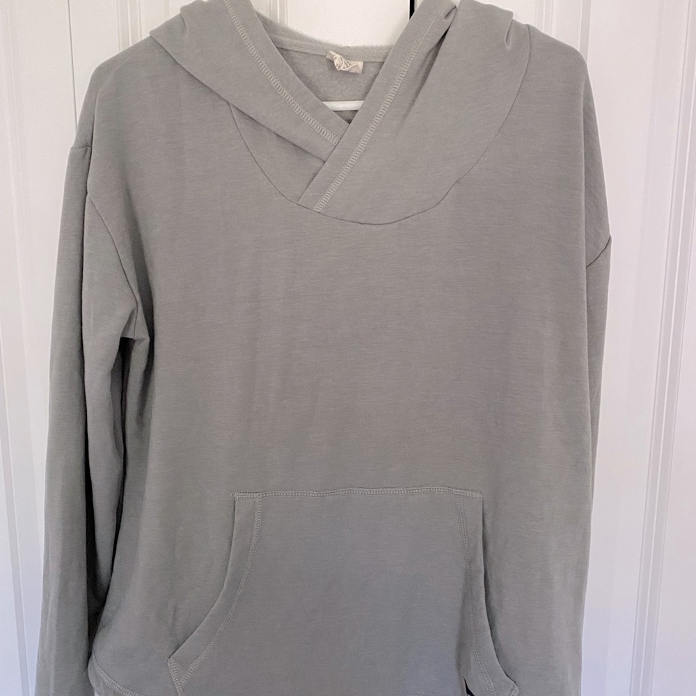 Black dog sweatshirt